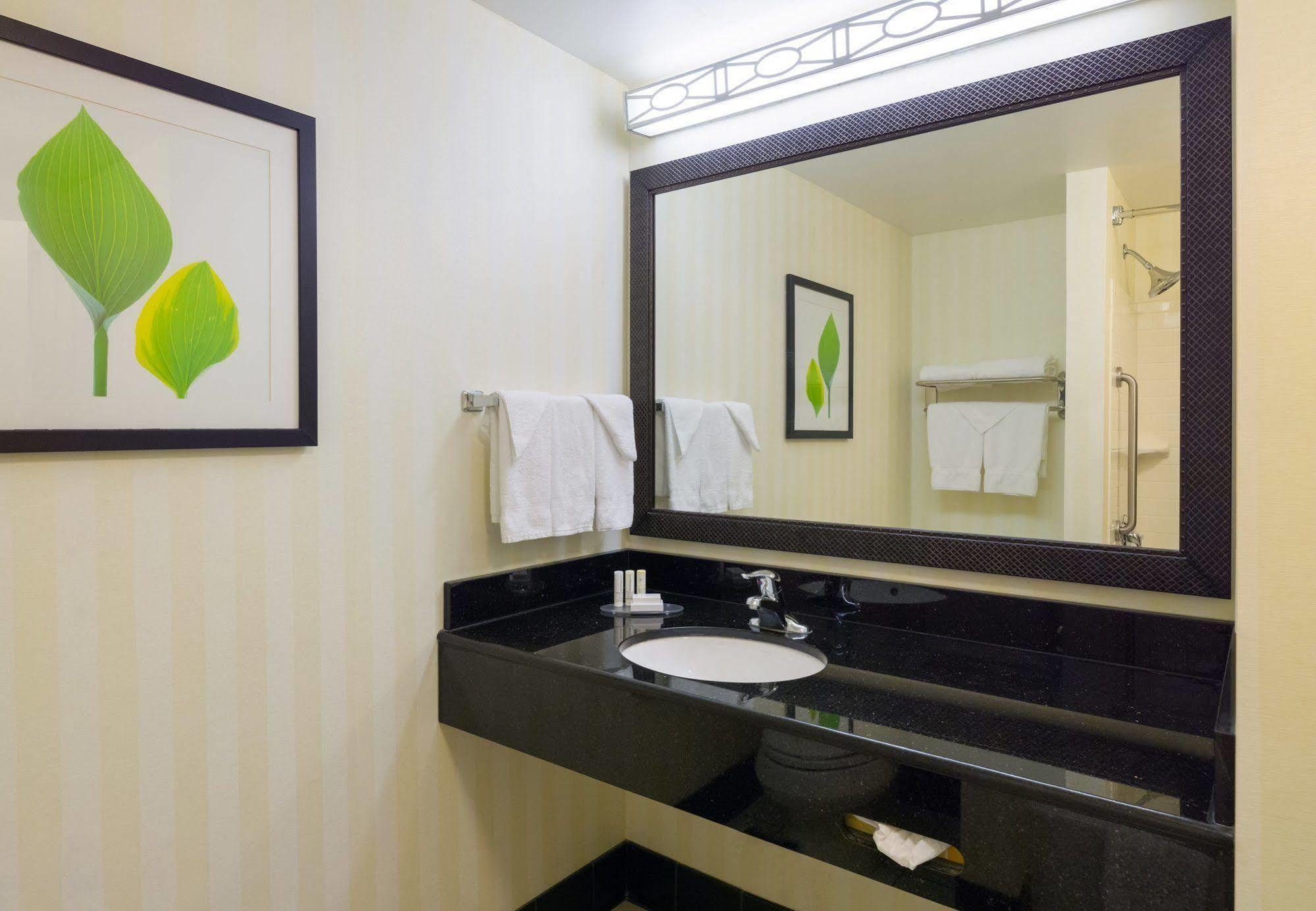 Fairfield Inn & Suites Lock Haven Exteriér fotografie